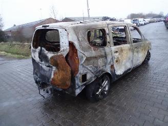 skadebil auto Dacia Lodgy 1.2 TCe 2013/2