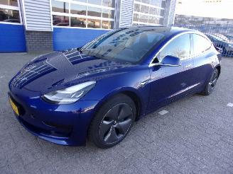 Gebrauchtwagen PKW Tesla Model 3 RWD PLUS 60KW PANORAMA 2020/9