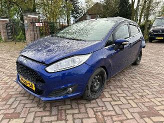 damaged motor cycles Ford Fiesta 1.6 TDCi Lease Tit. 2014/1