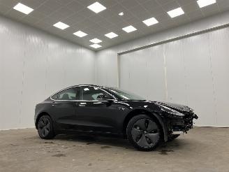 Démontage voiture Tesla Model 3 Standard RWD Plus Panoramadak 2019/11