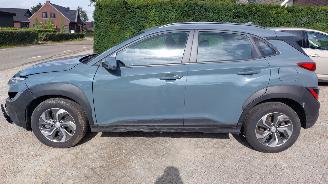 skadebil bromfiets Hyundai Kona hybride 2022/1