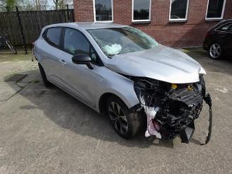 danneggiata veicoli industriali Renault Clio Clio V (RJAB), Hatchback 5-drs, 2019 1.0 TCe 90 12V 2023/10