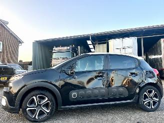 dañado vehículos comerciales Citroën C3 1.2 PureTech 82pk Feel Edition - nap - navi - line assist - vaste prijs - clima + cruise contr - pdc - privacy glass 2018/2