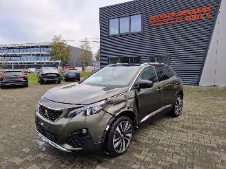 damaged commercial vehicles Peugeot 3008 PLUG IN HYBR 220KW  / AWD / GT-PACK / PANO 2020/6
