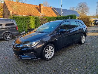 dommages fourgonnettes/vécules utilitaires Opel Astra 1.0 Turbo ECOTEC Edition 2018/7