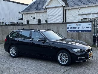 Purkuautot passenger cars BMW 3-serie Touring 320D 190Pk Automaat Luxery Head-Up 2015/10