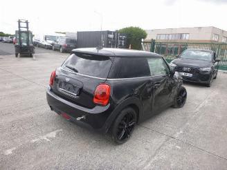 damaged commercial vehicles Mini One 1.5 2018/8